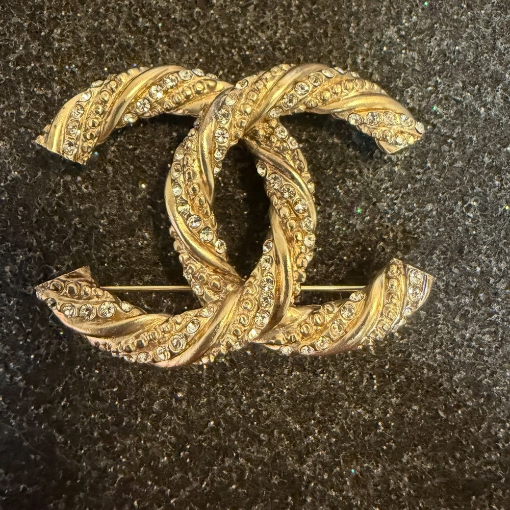 CHANEL Twisted Gold and Crystal Brooch